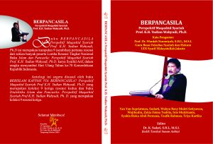 Kumpulan 9 (sembilan) resensi, yang membentuk antologi berjudul BERPANCASILA Perspektif Maqashid Syariah Prof. K.H. Yudian Wahyudi, Ph.D ini, diperlakukan sebagai satu kesatuan sebagai buku. Oleh karena itu, transliteri istilah-istilah dari bahasa Arab diseragamkan. Pertama, transliteri Indonesia kemudian diikuti oleh teks Arabnya dan transliterasi akademik. Misalnya, maqashid syariah (مقاصدالشريعة/maqasyid al-syari’ah). Setelah itu, hanya transliterasi Indonesia saja. Ini diberlakukan diawal hingga akhir buku. Misalnya maqashid syariah tanpa diikuit oleh teks Arab maupun transliterasi akademiknya.